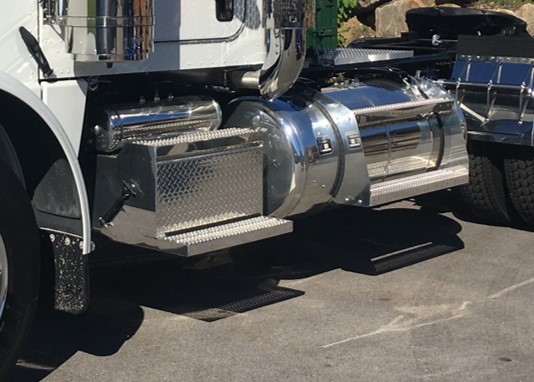 Example of batter box mounted on a semi truck
